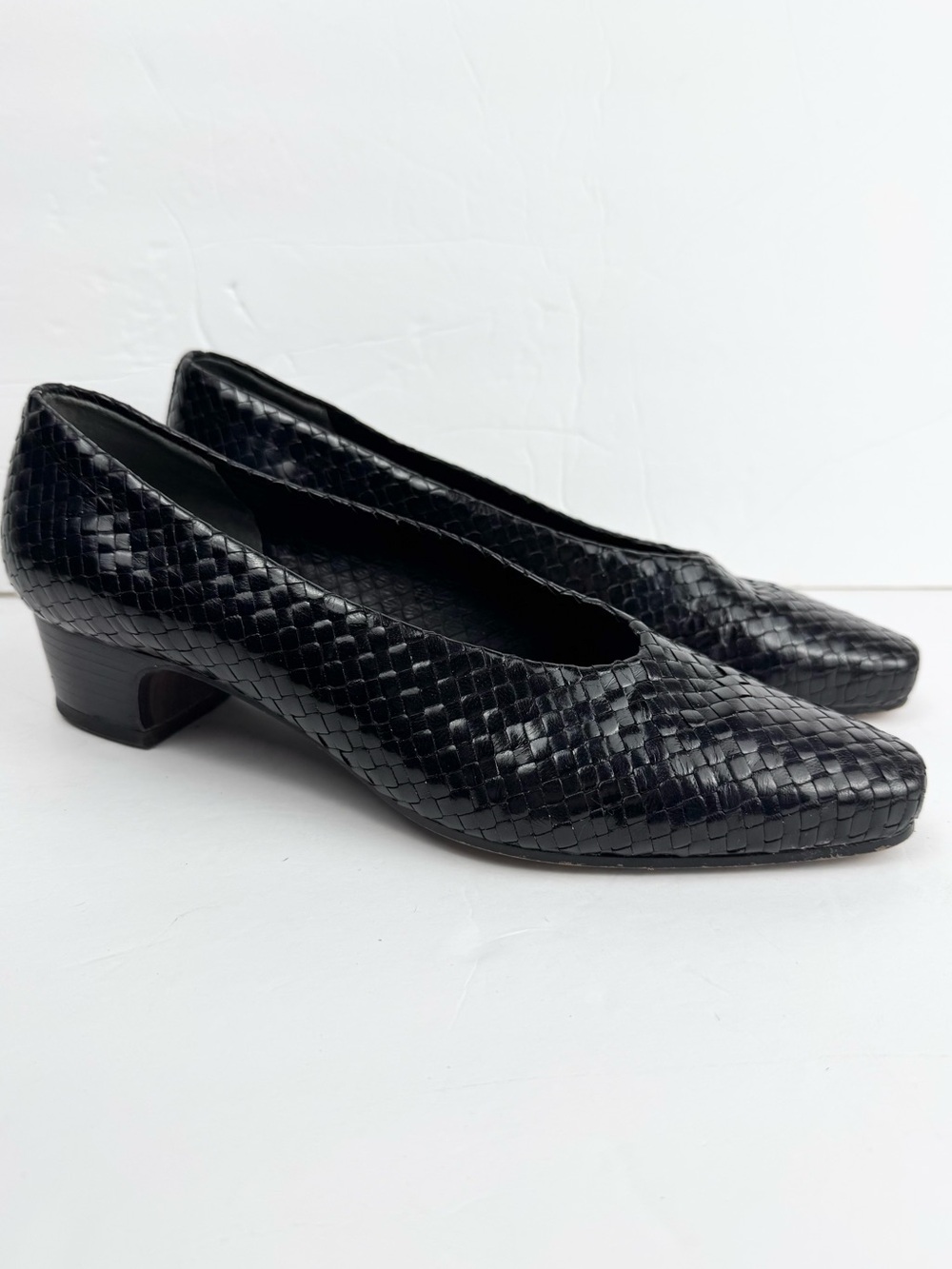 Enzo Angiolini Black Woven Leather Pumps 8